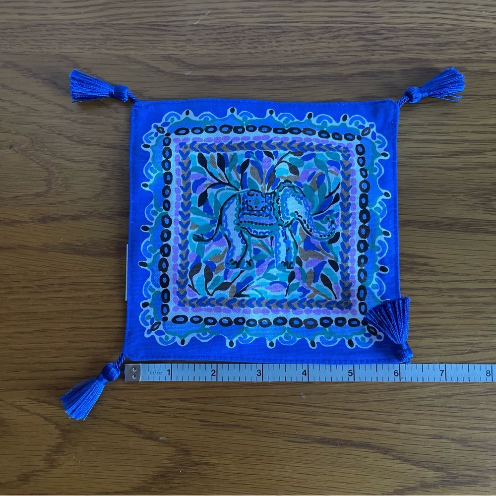 NWT Lilly Pulitzer Printed Cloth Napkin Set - Picture 8 of 9